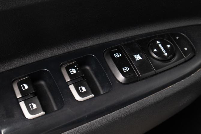 Kia Rio IV с пробегом 2019 года, цена 999 000 рублей, 333565 км, седан, Автокод Объявления