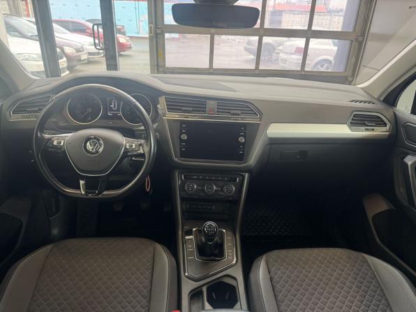 Volkswagen Tiguan II с пробегом 2019 года, цена 2 199 000 рублей, 76986 км, внедорожник, Автокод Объявления