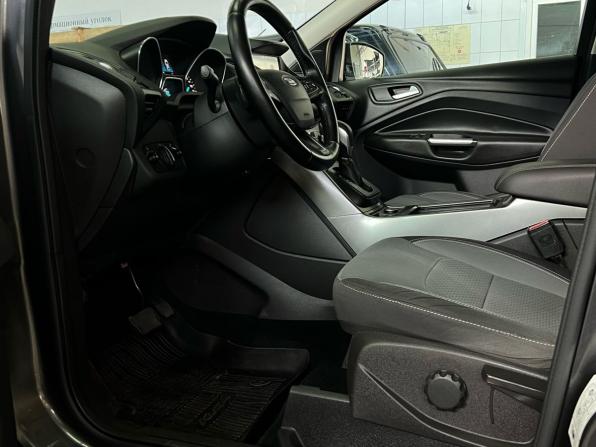 Ford Kuga II Рестайлинг с пробегом 2017 года, цена 1 577 000 рублей, 136402 км, внедорожник, Автокод Объявления