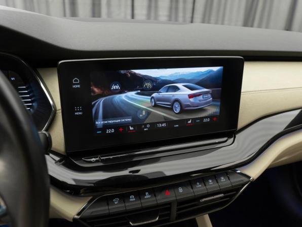 Skoda Octavia IV (A8) с пробегом 2020 года, цена 2 620 000 рублей, 95057 км, лифтбек, Автокод Объявления