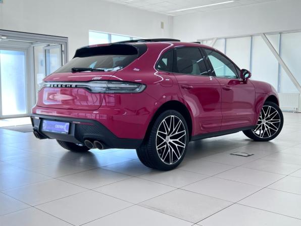 Porsche Macan I Рестайлинг 2 с пробегом 2022 года, цена 7 150 000 рублей, 55295 км, внедорожник, Автокод Объявления