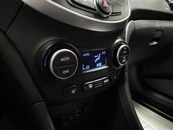 Hyundai Solaris I Рестайлинг с пробегом 2016 года, цена 850 000 рублей, 255517 км, седан, Автокод Объявления