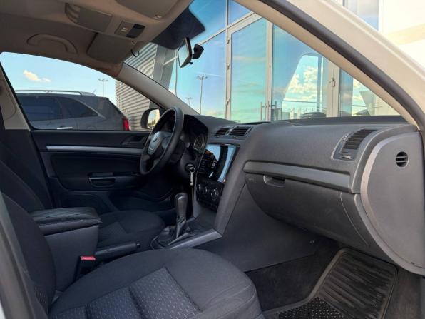 Skoda Octavia II (A5) Рестайлинг с пробегом 2012 года, цена 720 000 рублей, 163738 км, лифтбек, Автокод Объявления