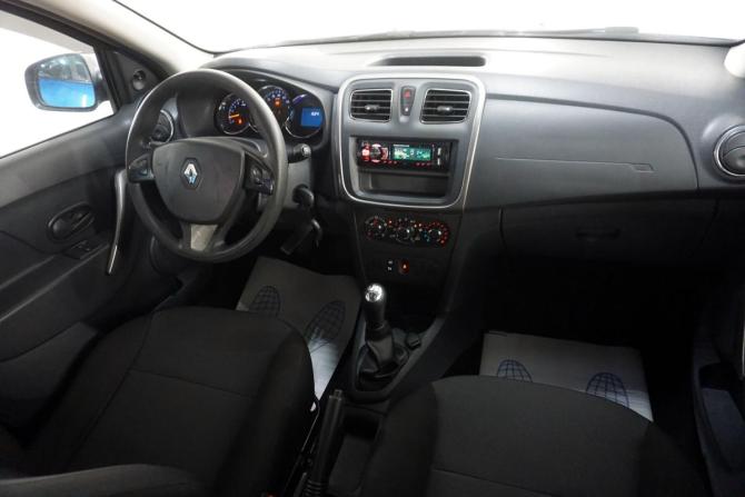 Renault Sandero II с пробегом 2016 года, цена 915 000 рублей, 78100 км, хэтчбек, Автокод Объявления