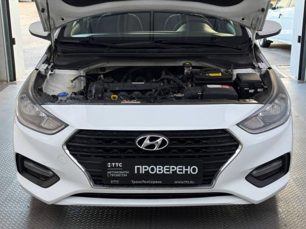Hyundai Solaris II с пробегом 2018 года, цена 1 055 000 рублей, 104500 км, седан, Автокод Объявления