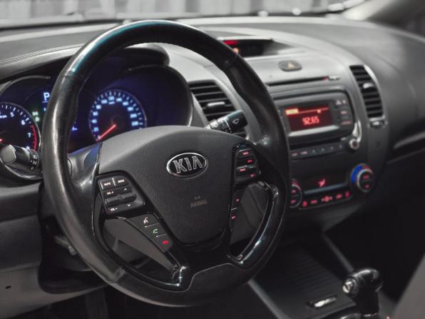 Kia Cerato III Рестайлинг (Classic) с пробегом 2019 года, цена 1 090 000 рублей, 187000 км, седан, Автокод Объявления