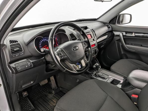 Kia Sorento II Рестайлинг с пробегом 2018 года, цена 2 095 000 рублей, 100825 км, внедорожник, Автокод Объявления