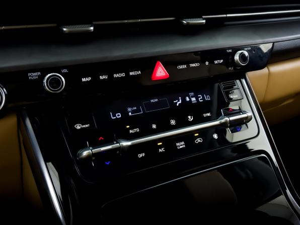 Kia Carnival IV с пробегом 2020 года, цена 3 540 000 рублей, 104342 км, минивэн, Автокод Объявления