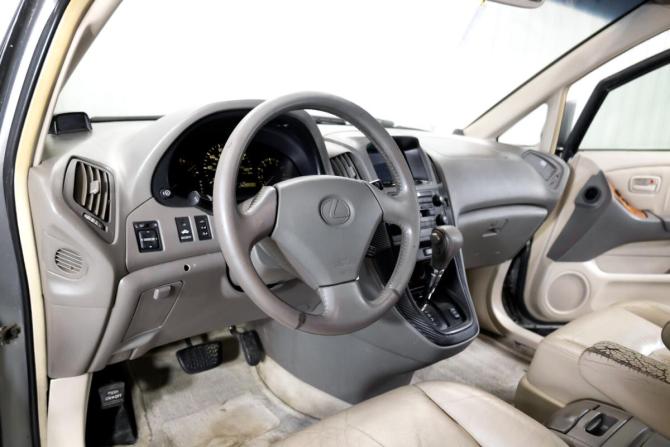 Lexus RX I с пробегом 2000 года, цена 649 000 рублей, 330646 км, внедорожник, Автокод Объявления