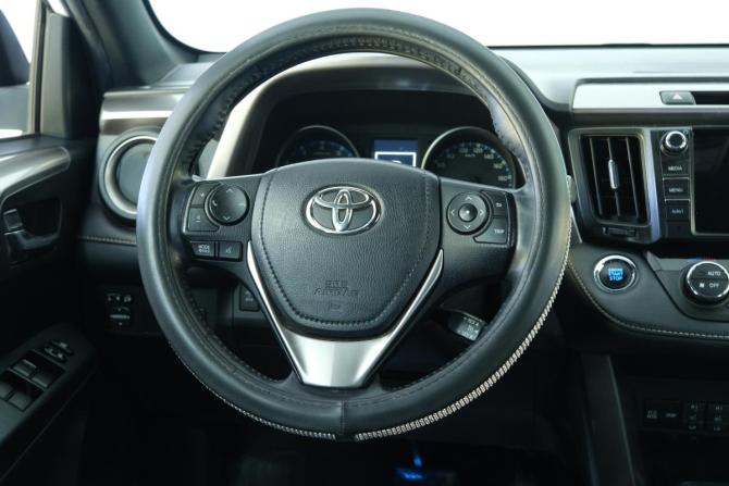 Toyota RAV4 IV (XA40) Рестайлинг с пробегом 2018 года, цена 2 949 000 рублей, 86000 км, внедорожник, Автокод Объявления