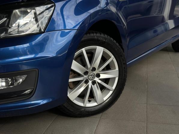 Volkswagen Polo V Рестайлинг с пробегом 2020 года, цена 1 550 000 рублей, 31189 км, седан, Автокод Объявления
