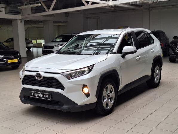Toyota RAV4 V (XA50) с пробегом 2021 года, цена 2 730 000 рублей, 94327 км, внедорожник, Автокод Объявления