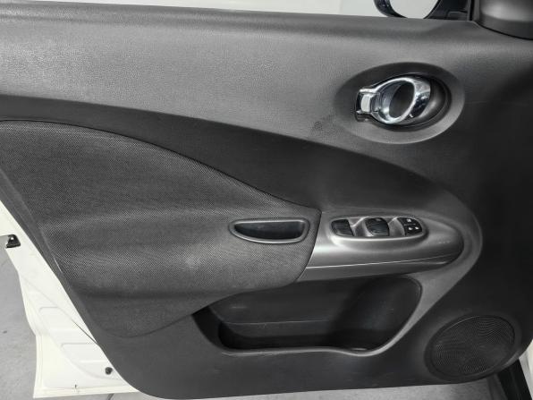 Nissan Juke I с пробегом 2011 года, цена 900 000 рублей, 205299 км, внедорожник, Автокод Объявления