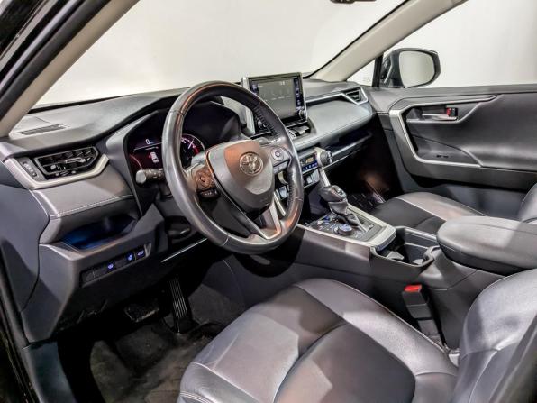 Toyota RAV4 V (XA50) с пробегом 2020 года, цена 3 290 000 рублей, 66712 км, внедорожник, Автокод Объявления