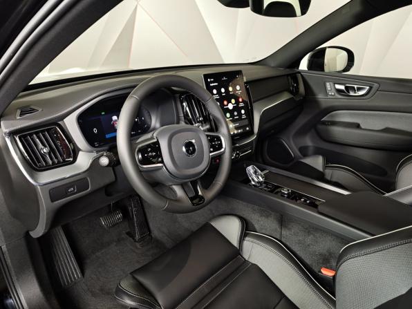 Volvo XC60 II Рестайлинг с пробегом 2025 года, цена 5 800 000 рублей, 4938 км, внедорожник, Автокод Объявления