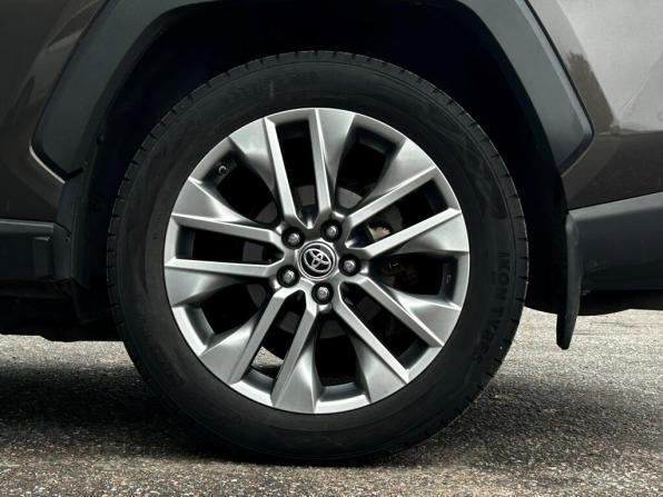 Toyota RAV4 V (XA50) с пробегом 2022 года, цена 2 798 400 рублей, 210928 км, внедорожник, Автокод Объявления