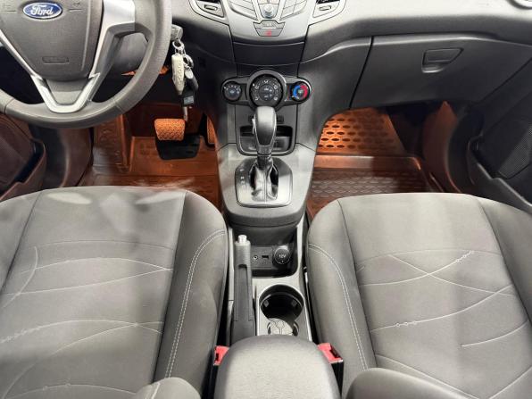 Ford Fiesta Mk6 Рестайлинг с пробегом 2016 года, цена 849 000 рублей, 118000 км, хэтчбек, Автокод Объявления