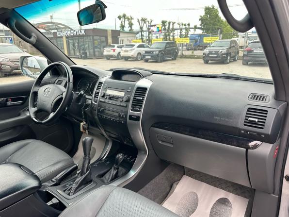Toyota Land Cruiser Prado 120 Series Рестайлинг с пробегом 2008 года, цена 2 270 000 рублей, 304533 км, внедорожник, Автокод Объявления