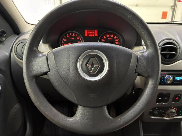 Renault Logan I Рестайлинг с пробегом 2011 года, цена 399 000 рублей, 220000 км, седан, Автокод Объявления