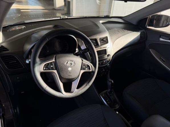 Hyundai Solaris I с пробегом 2014 года, цена 1 029 000 рублей, 220000 км, хэтчбек, Автокод Объявления