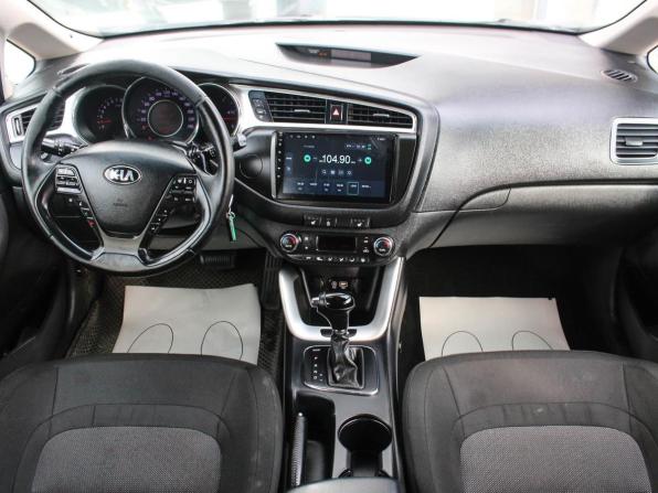 Kia Ceed II Рестайлинг с пробегом 2018 года, цена 1 148 800 рублей, 216000 км, универсал, Автокод Объявления