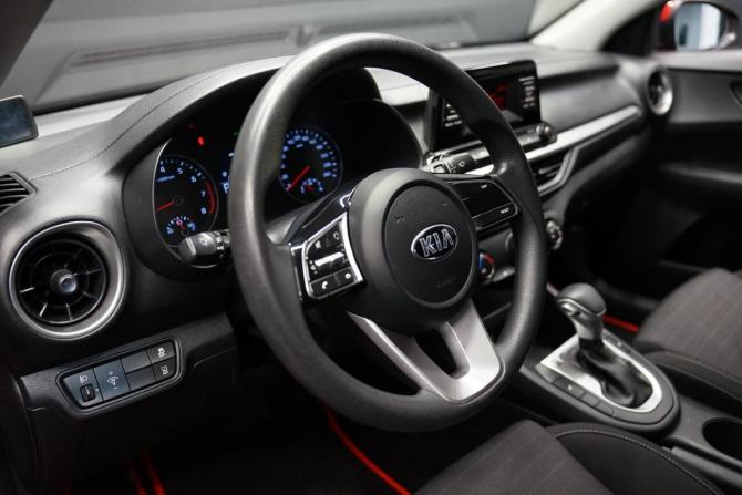Kia Cerato IV Рестайлинг с пробегом 2021 года, цена 1 999 000 рублей, 69000 км, седан, Автокод Объявления