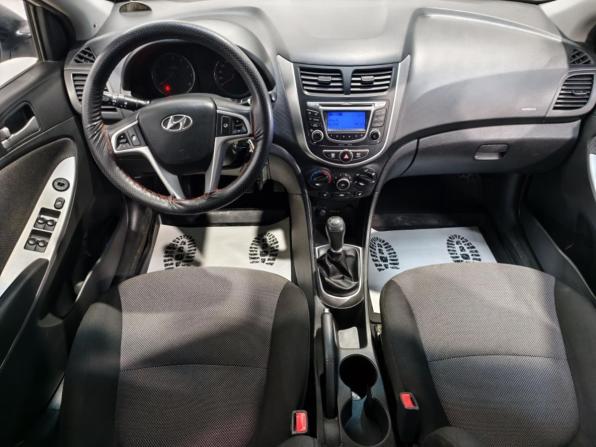 Hyundai Solaris I с пробегом 2014 года, цена 748 000 рублей, 164535 км, седан, Автокод Объявления