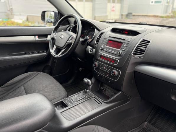 Kia Sorento II Рестайлинг с пробегом 2014 года, цена 1 315 000 рублей, 240720 км, внедорожник, Автокод Объявления