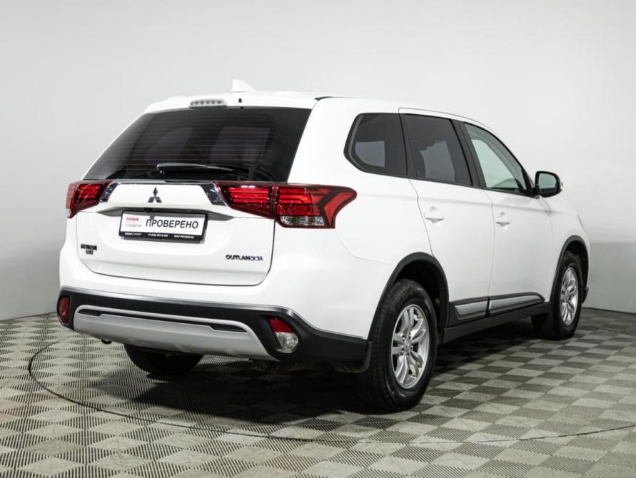 Mitsubishi Outlander III Рестайлинг 3 Санкт-Петербург  - изображение 6