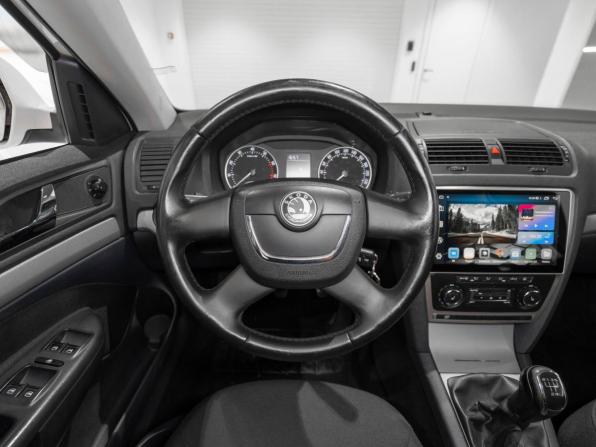 Skoda Octavia II (A5) Рестайлинг с пробегом 2013 года, цена 785 000 рублей, 204447 км, лифтбек, Автокод Объявления