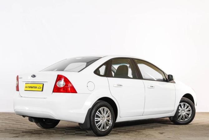 Ford Focus II Рестайлинг с пробегом 2011 года, цена 509 000 рублей, 388263 км, седан, Автокод Объявления
