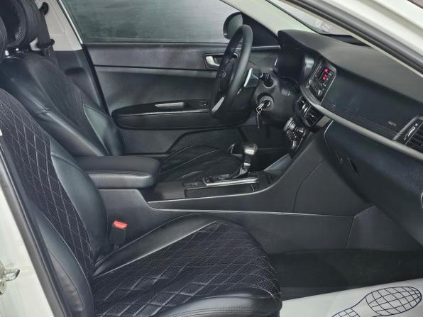 Kia Optima IV Рестайлинг с пробегом 2018 года, цена 1 100 000 рублей, 196000 км, седан, Автокод Объявления