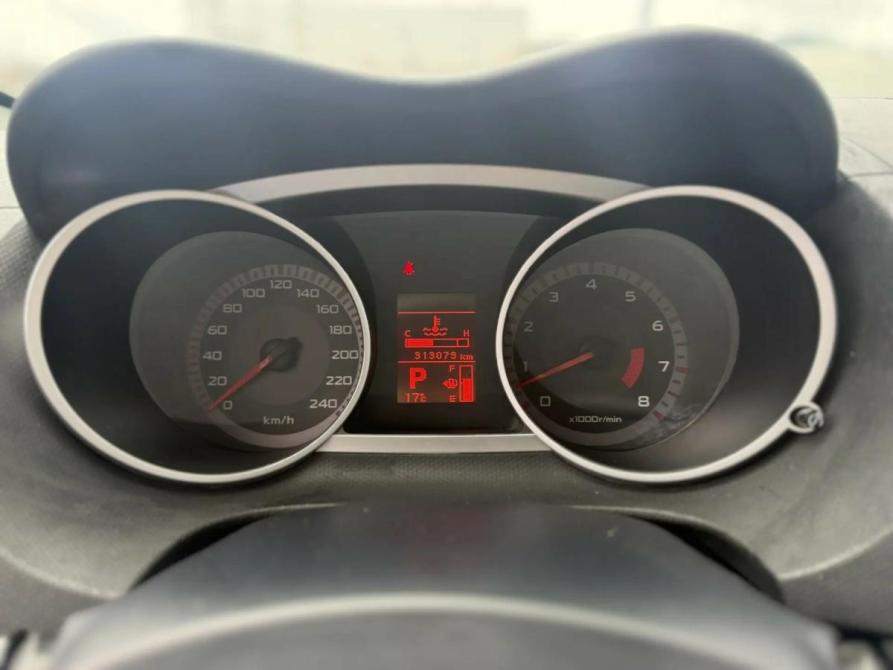 Mitsubishi Outlander II Москва  - изображение 17