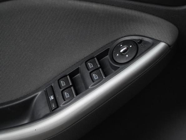 Ford Focus III с пробегом 2012 года, цена 1 049 077 рублей, 68654 км, хэтчбек, Автокод Объявления