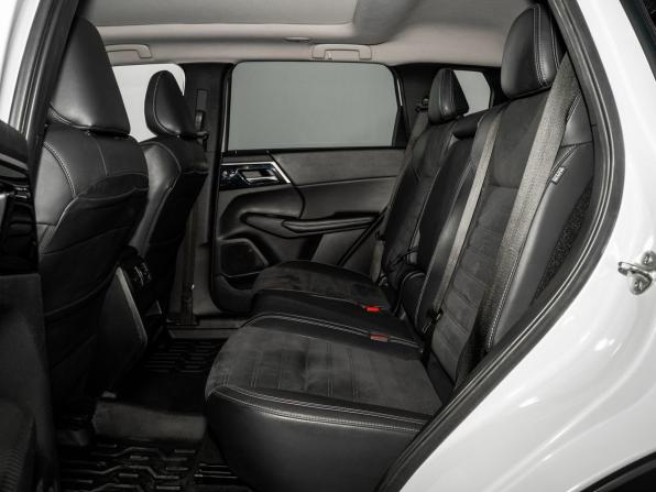 Mitsubishi Outlander IV с пробегом 2022 года, цена 4 150 000 рублей, 35419 км, внедорожник, Автокод Объявления