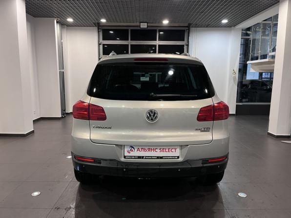 Volkswagen Tiguan I Рестайлинг с пробегом 2012 года, цена 1 271 000 рублей, 220422 км, внедорожник, Автокод Объявления
