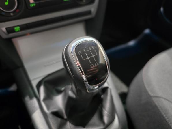 Skoda Octavia II (A5) Рестайлинг с пробегом 2012 года, цена 735 000 рублей, 252000 км, лифтбек, Автокод Объявления