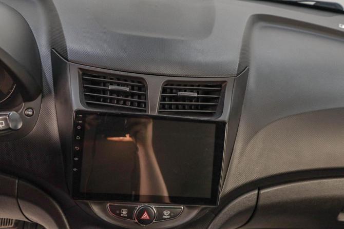 Hyundai Solaris I с пробегом 2012 года, цена 899 000 рублей, 74500 км, хэтчбек, Автокод Объявления