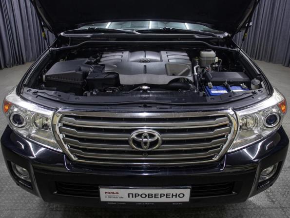Toyota Land Cruiser 200 Series Рестайлинг 1 с пробегом 2015 года, цена 4 898 000 рублей, 180212 км, внедорожник, Автокод Объявления
