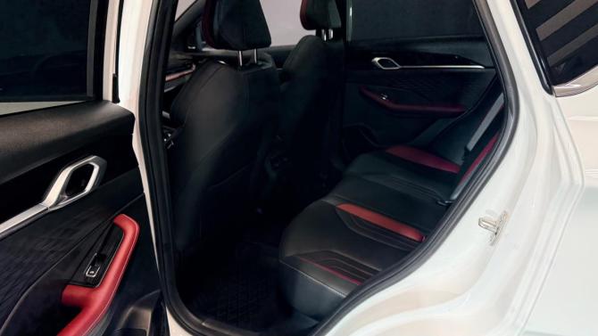 Geely Coolray I Рестайлинг с пробегом 2023 года, цена 2 170 000 рублей, 45000 км, внедорожник, Автокод Объявления