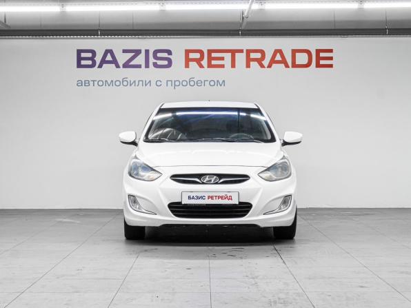 Hyundai Solaris I с пробегом 2014 года, цена 600 000 рублей, 276127 км, седан, Автокод Объявления