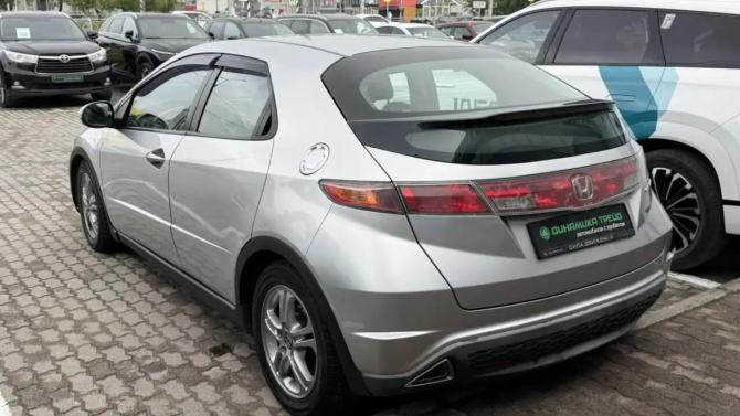 Honda Civic VIII с пробегом 2008 года, цена 588 000 рублей, 247369 км, хэтчбек, Автокод Объявления