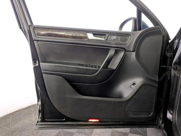 Volkswagen Touareg II с пробегом 2012 года, цена 2 115 000 рублей, 121950 км, внедорожник, Автокод Объявления