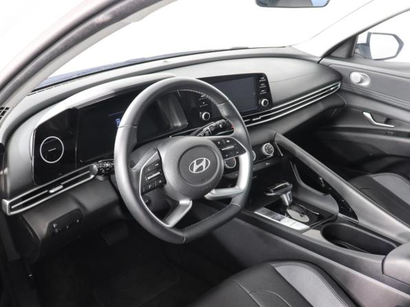Hyundai Elantra VII (CN7) Рестайлинг с пробегом 2023 года, цена 2 050 000 рублей, 50096 км, седан, Автокод Объявления