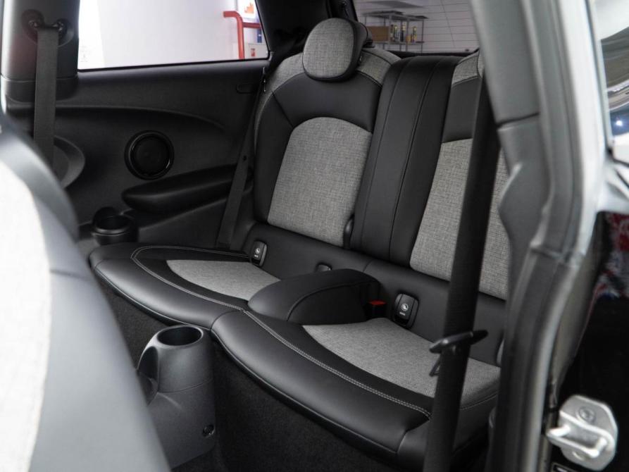 Mini Hatch III (F55/F56) Рестайлинг Москва  - изображение 15