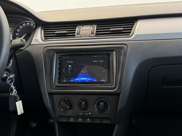 Skoda Rapid I с пробегом 2016 года, цена 970 000 рублей, 146878 км, лифтбек, Автокод Объявления