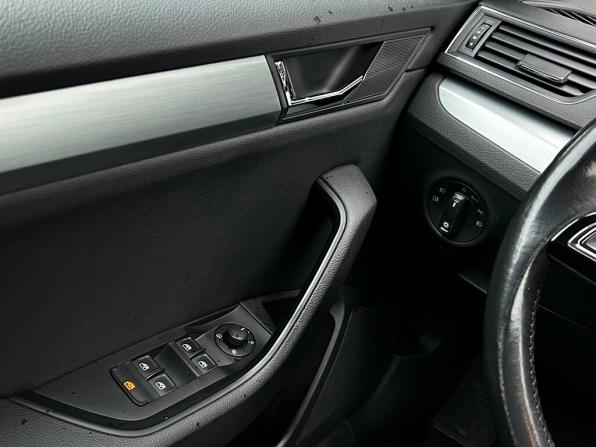 Skoda Superb III с пробегом 2017 года, цена 1 567 800 рублей, 240872 км, лифтбек, Автокод Объявления