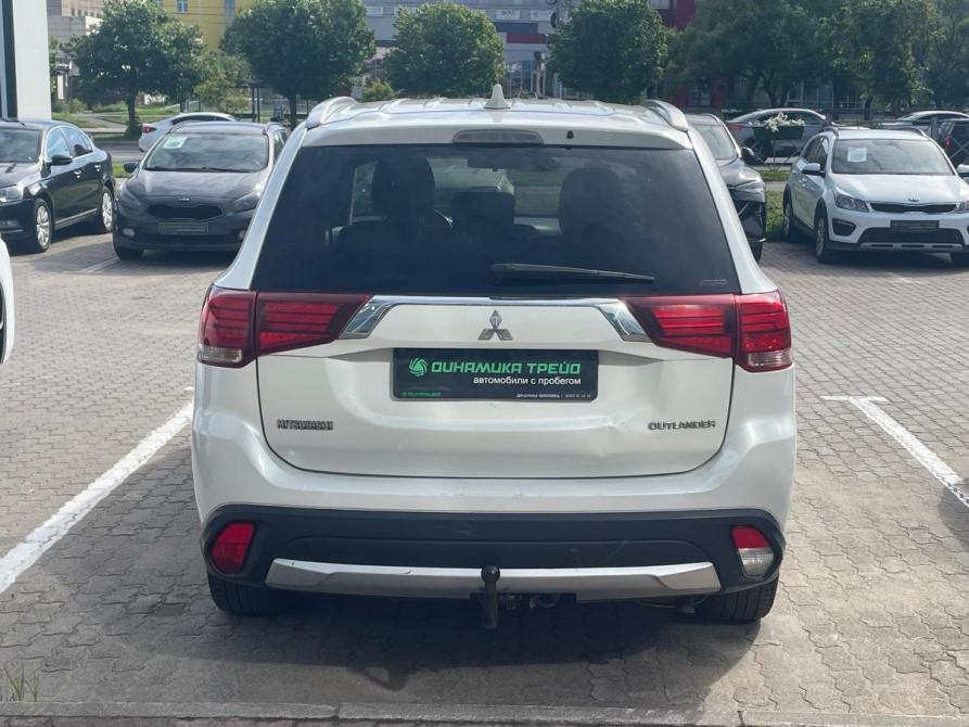 Mitsubishi Outlander III Рестайлинг 2 Череповец  - изображение 7
