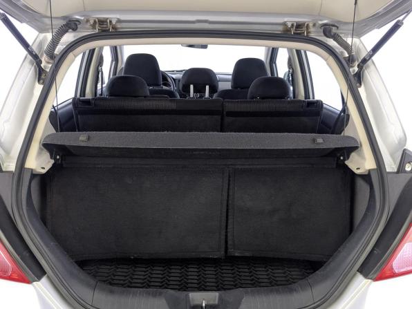 Nissan Tiida I Рестайлинг с пробегом 2011 года, цена 775 000 рублей, 161657 км, хэтчбек, Автокод Объявления