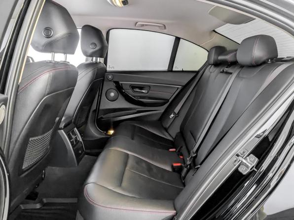 BMW 3 серии VI (F3x) Рестайлинг с пробегом 2018 года, цена 2 640 000 рублей, 99497 км, седан, Автокод Объявления